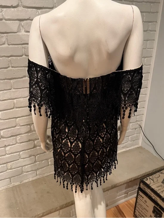 Stone Cold Fox Black Off Shoulder Fringe Boho Embroidery Lace Mini Festival IOWA - Picture 11 of 14